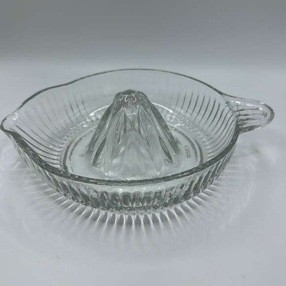 Vintage Federal Glass, Pressed Glass Juicer Circa 1950s, Excellent Condition - Picture 1 of 3